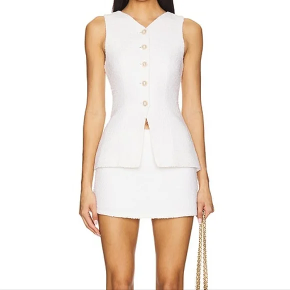 Lovers + Friends White Sleeveless Shirt and Skort set - Picture 1 of 9